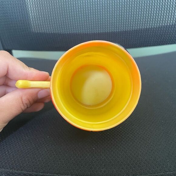 Lefty Lemon Funny Face Mug - Picture 3 of 4